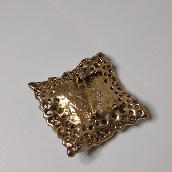 Vintage Lightweight Square Brooch - Picture 10 of 12
